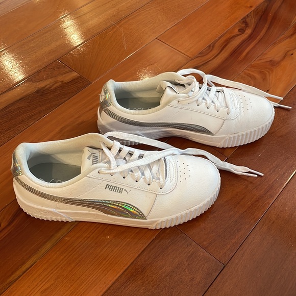 White Puma Shoes - Picture 3 of 7